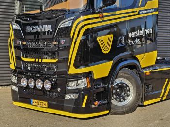 Scania S660 V8 6x2/4 / FULL AIR / RETARDER / SHOW / 24.000 km !