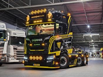 Scania S660 V8 6x2/4 / FULL AIR / RETARDER / SHOW / 24.000 km !