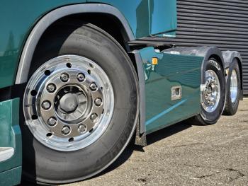 Volvo FH16.650 / RETARDER / FULL AIR / NL-TRUCK