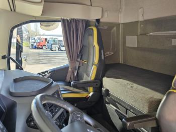 Volvo FH16.650 / RETARDER / FULL AIR / NL-TRUCK