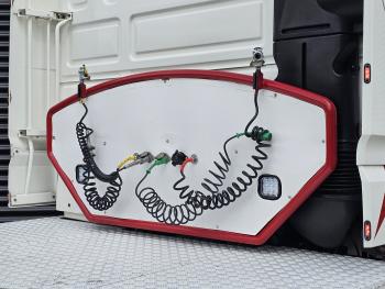 DAF XF480 / 6x2/4 / LIFT STEERING AXLE