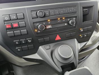 MAN TGS 35.470 8x4 / HMF 2243 Z KRAAN + HAAKARM
