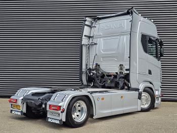 Scania S590 V8 4x2 / RETARDER / FULL AIR / 54DKM