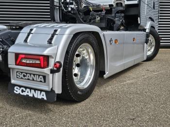 Scania S590 V8 4x2 / RETARDER / FULL AIR / 54DKM