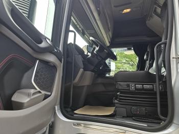 Scania S590 V8 4x2 / RETARDER / FULL AIR / 54DKM
