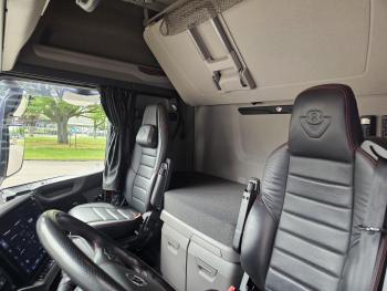 Scania S590 V8 4x2 / RETARDER / FULL AIR / 54DKM