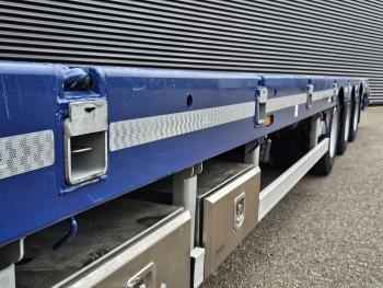 Broshuis 3ASD-3A / 1X LIFT-AXLE / ELECTRIC HYDRAULIC STEERING