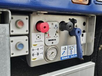 Broshuis 3ASD-3A / 1X LIFT-AXLE / ELECTRIC HYDRAULIC STEERING