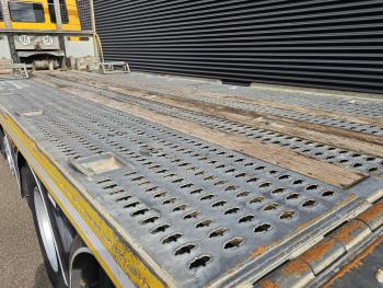 Iveco AD320S42 8x2 / RETARDER / WINCH / AUTO-TRANSPORTER