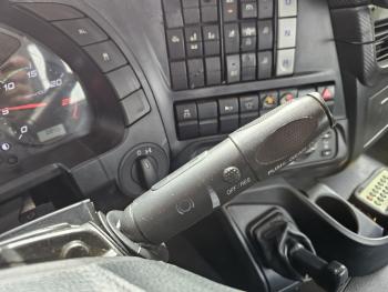 Iveco AD320S42 8x2 / RETARDER / WINCH / AUTO-TRANSPORTER