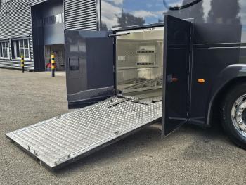 Mercedes-Benz ACTROS 2651 / 6x2 / STX  MOTORHOME / CAMPER