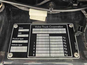 Volvo FH540 8X4 / HMF 28TM KRAN / CRANE / OPRIJ- MACHINETRANSPORT