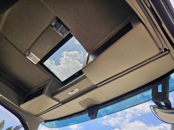 Volvo FH540 8X4 / HMF 28TM KRAN / CRANE / OPRIJ- MACHINETRANSPORT