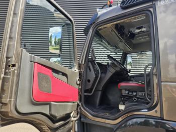 Volvo FMX / 10X4 / HYVA / TIPPER / MULTIKAPPEN