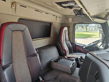 Volvo FMX / 10X4 / HYVA / TIPPER / MULTIKAPPEN