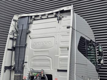 Volvo FH 16.750 6X4 / RETARDER / FULL AIR / 80 T