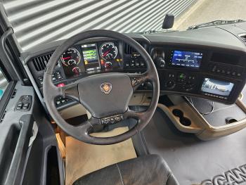 Scania R450 8x2 / HMF 60TM / CRANE / KRAN