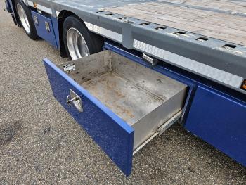 Volvo FH 500 8x2 / HMF 70 tm CRANE + JUMBO TRAILER