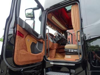 Scania S660 V8 6x2/4 / FULL AIR / RETARDER / SHOW / 24.000 km !
