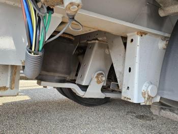 Fynkar K324T / 3 AXLE / TWIST-LOCKS / 2 X LIFT AXLE